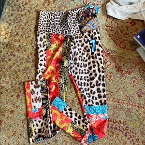 New For the love of rockstars leggings SZ L